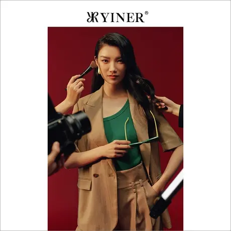 YINER音儿专柜女装2022夏季新款一粒扣西装领醋纤短外套图片