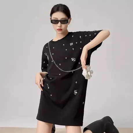 爵莱菲大码黑色璀璨钉珠T恤裙女2025夏季高级感宽松休闲连衣裙图片
