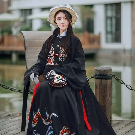 年年有鱼 如梦霓裳原创汉服女明制补服夹衣绣花方领搭配袄裙日常图片
