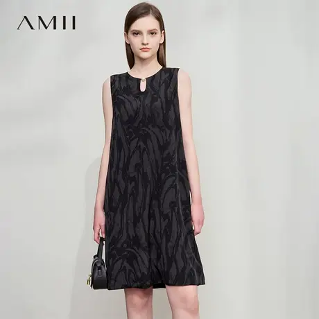 AMII【法式优雅】25夏法式优雅简约圆领搭配珍珠A字中长款连衣裙图片