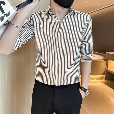 短袖衬衫男夏季新款时尚条纹韩版时尚小众设计感潮男休闲中袖衬衣图片