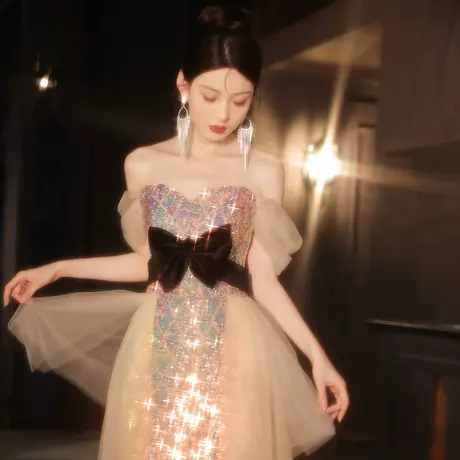 敬酒服新娘2024新款蝴蝶结亮片结婚订婚抹胸高级感晚礼服连衣裙女图片