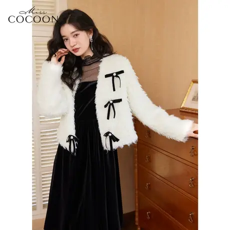 missCOCOON短款仿羊羔毛皮草女2022新款冬季蝴蝶结小香风毛毛外套图片