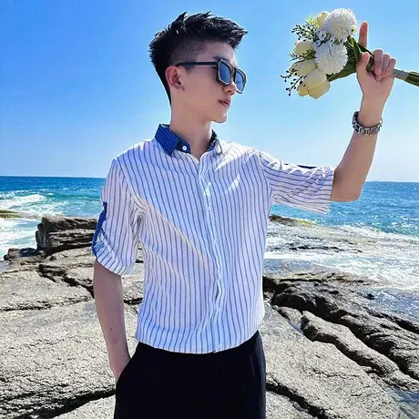 短袖衬衫夏季新款休闲条纹拼接个性痞帅短袖衬衫潮男修身半袖衬衣图片