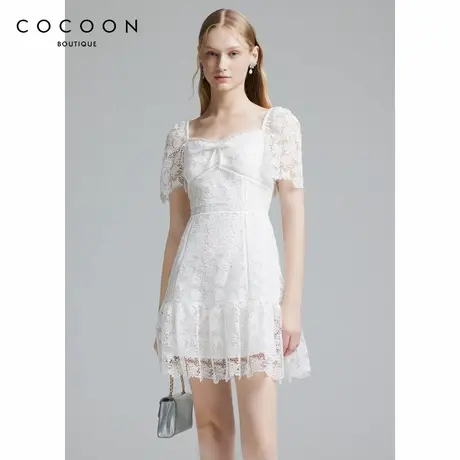 COCOON商场同款时尚连衣裙2024夏款装饰花边V领蕾丝气质连衣裙图片