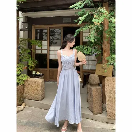 韩语琳 7/08 韩系浅蓝色吊带连衣裙女2025新款收腰显瘦气质长裙图片