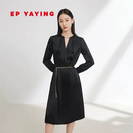 EP雅莹女装 收腰三醋酸缎面长袖职场OL连衣裙 2024春装新款4607A图片