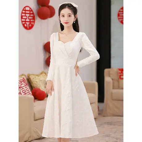 白色小礼服女冬季敬酒服长袖平时可穿法式订婚领证登记小白裙秋冬图片