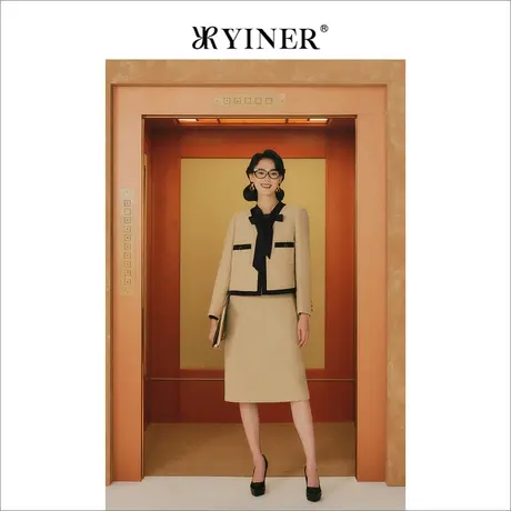【1996系列】YINER音儿女装冬季含绵羊毛金色粗花呢短外套图片
