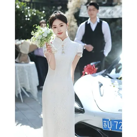 白色旗袍新款2023女夏季订婚礼服连衣裙登记领证小白裙高级感蕾丝图片