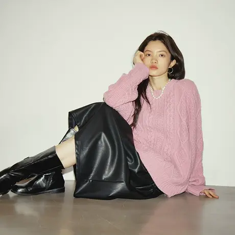omont蛋挞家 全羊毛针织上衣秋冬新款圆领宽松复古加厚毛衣女图片