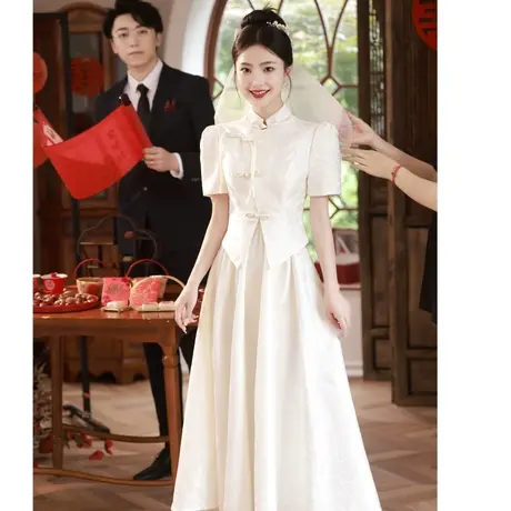 白色订婚旗袍礼服女夏季连衣裙设计感中式登记领证小白裙修身长款图片