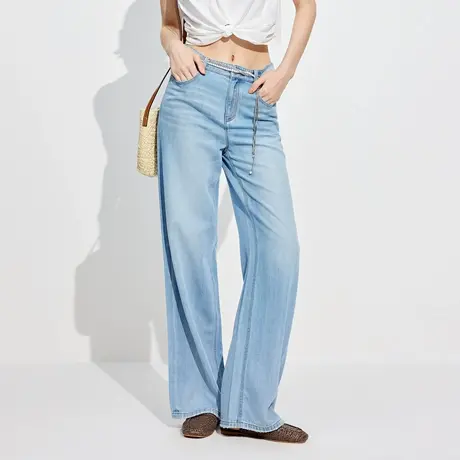 可可尼COCOON商场同款2025夏季女基础牛仔邂逅刺绣腰链设计牛仔裤图片