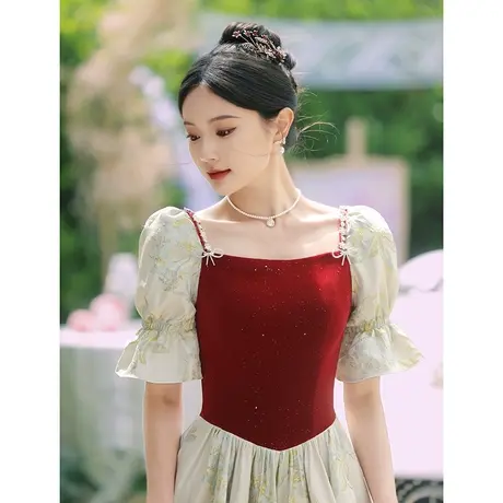 法式敬酒服新娘2023新款高级感订婚礼服平时可穿红色连衣裙宫廷风图片