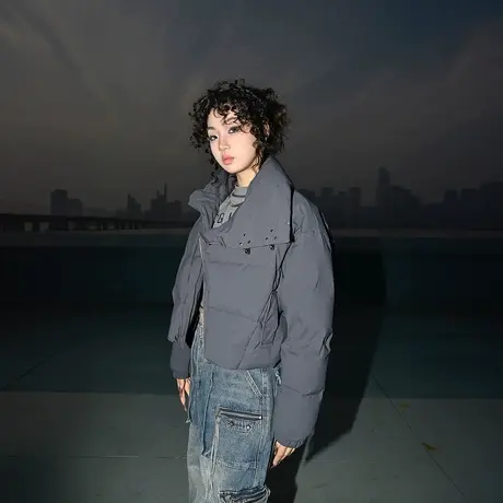 YEP设计感大翻领短款羽绒服女冬季外套2023年新款纯色复古面包服图片