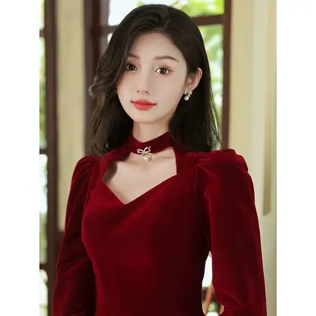 长袖敬酒服新娘2024新款秋冬季酒红色订婚礼服连衣裙回门便装大气图片