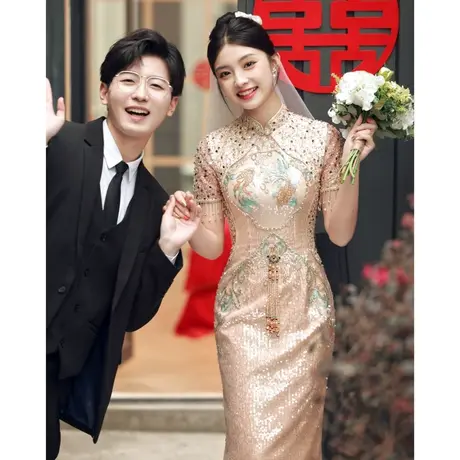 旗袍敬酒服新娘高级感新中式秀禾服订婚礼服女高端刺绣重工出阁服图片