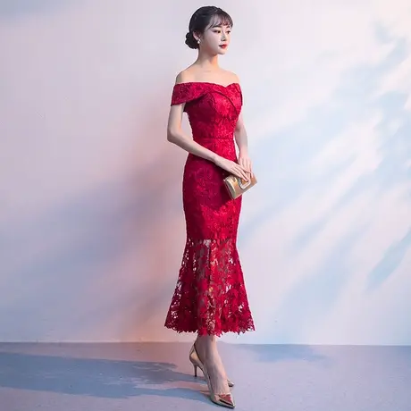 一字肩敬酒服新娘2023新款夏季酒红色结婚订婚回门礼服女修身鱼尾图片