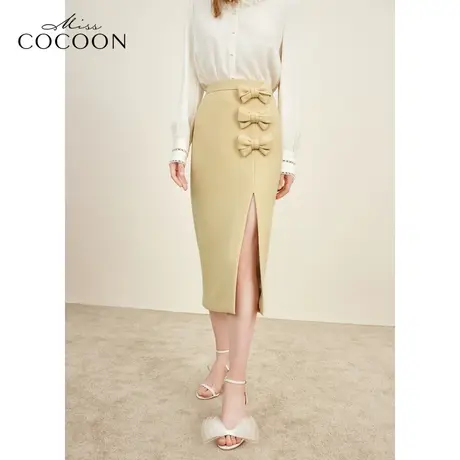 MISSCOCOON甜美时髦2023冬装新款女黄色斜纹绒感蝴蝶结直筒半裙图片