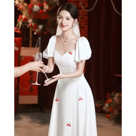 白色敬酒服2024新款新娘法式订婚礼服钉珠登记领证小白裙轻婚纱商品大图