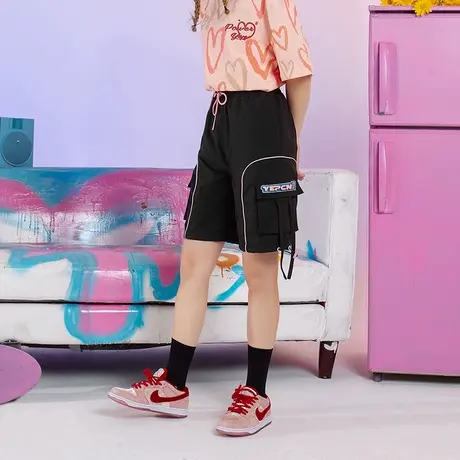 YEP黑色短裤女春秋薄款运动风裤子宽松直筒工装五分裤ins超火的图片