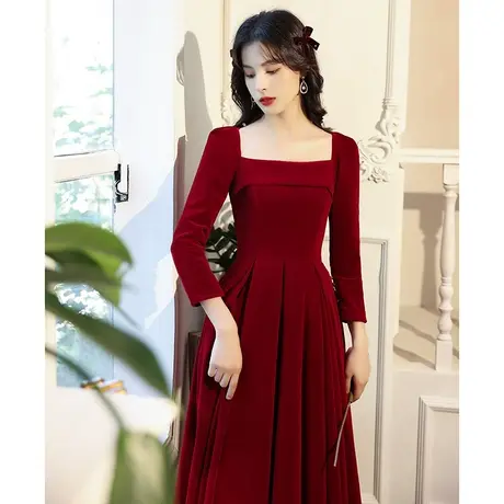 长袖敬酒服新娘2023新款秋冬季结婚订婚回门酒红色礼服裙丝绒冬天图片