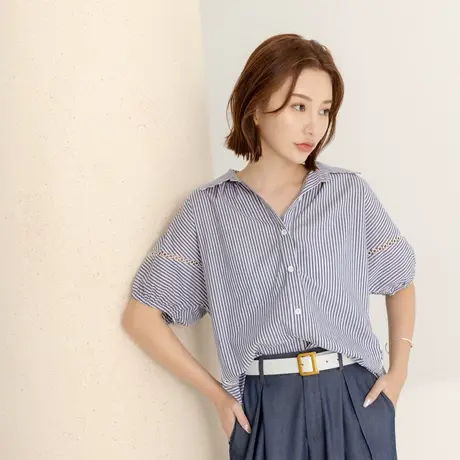桔熊夏季休闲宽松条纹衬衫翻领蕾丝拼接泡泡袖上衣女大码AB18948图片