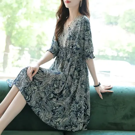 宝诗黎V领蕾丝拼接连衣裙女中长款五分袖碎花裙夏季2025新款裙子图片