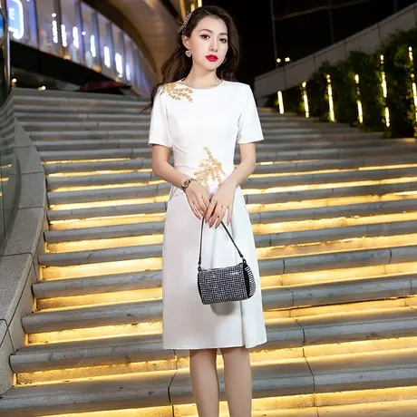 晚礼服女高级宴会轻奢2024晚宴生日小礼服平时可穿气质白色连衣裙图片
