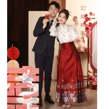 新中式结婚汉服白色马面裙敬酒服新娘嫁衣旗袍婚服连衣裙订婚礼服图片