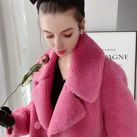 粉红大布娃娃冬新款皮草女大衣时尚气质羊羔毛西装领外套中长款图片