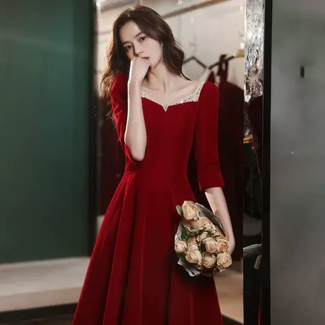 敬酒服新娘2023新款夏季平时可穿订婚回门礼服连衣裙法式方领中袖图片