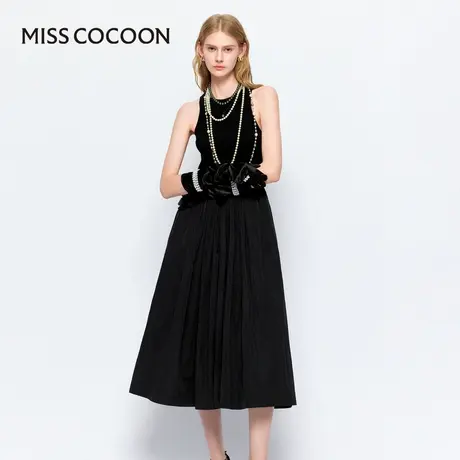 MISSCOCOON【持续机能旅程】24春新款复古经典针梭相拼吊带连衣裙图片