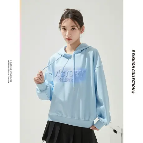 【商场同款】唐狮春季新款卫衣女前胸立体渲染字母时尚特色上衣图片