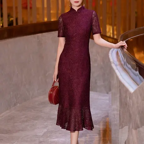 喜婆婆婚宴装连衣裙女2025年夏季新款时尚气质红色蕾丝a字裙礼服图片