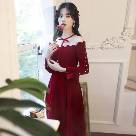 长袖敬酒服新娘2024新款冬季结婚订婚礼服酒红色平时可穿丝绒钉珠图片