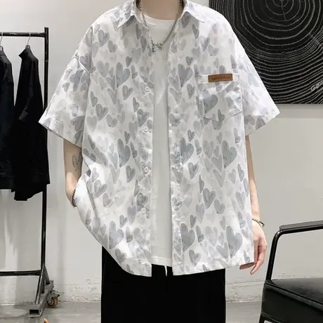 港风男士短袖衬衫ins潮牌满印爱心薄款休闲外套翻领百搭衬衣上衣图片