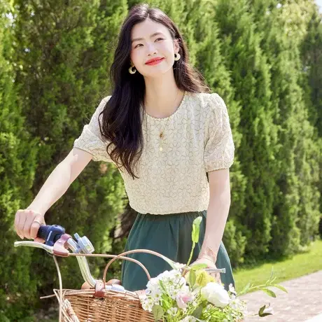 时尚气质碎花圆领短袖衬衫2023年夏季新款淑女温柔显瘦通勤上衣图片