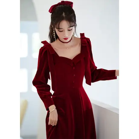 长袖敬酒服新娘2023新款秋冬季丝绒结婚礼服女订婚回门方领蝴蝶结图片
