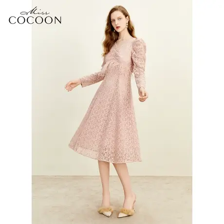 MISSCOCOON2023冬装新款女装浪漫轻奢蕾丝年会连衣裙图片