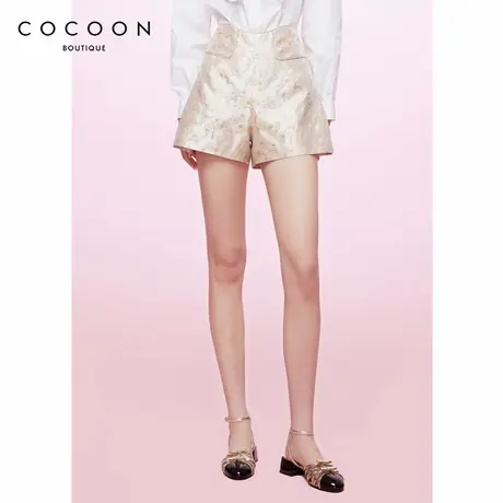 可可尼COCOON商场同款时尚裤装2024夏季新款女缎面提花休闲短裤女图片