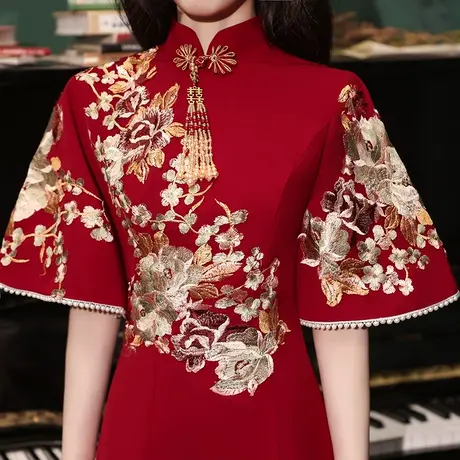 旗袍敬酒服新娘2024新款结婚订婚礼服连衣裙回门中式秀禾服酒红色图片
