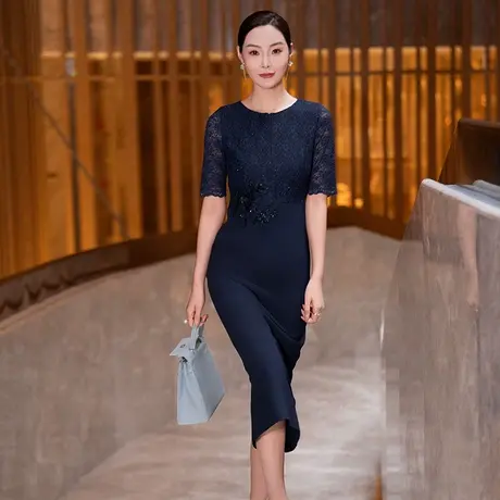 首尚格释蓝色蕾丝连衣裙女2025夏季新款气质优雅显瘦修身直筒裙子图片