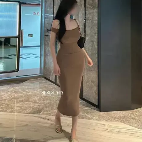 现货 韩国东大门PA023性感女人味性感一字露肩显身材包臀吊带长裙图片