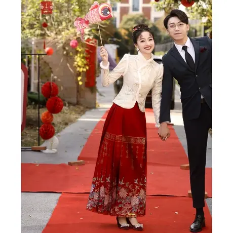 马面裙敬酒服2024新款新娘新中式婚服订婚礼服裙套装结婚旗袍冬季图片