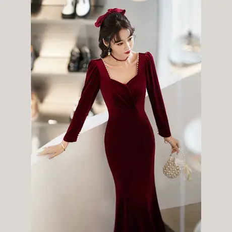 红色鱼尾晚礼服裙女修身敬酒服新娘冬季长袖丝绒年会宴会气质长款图片