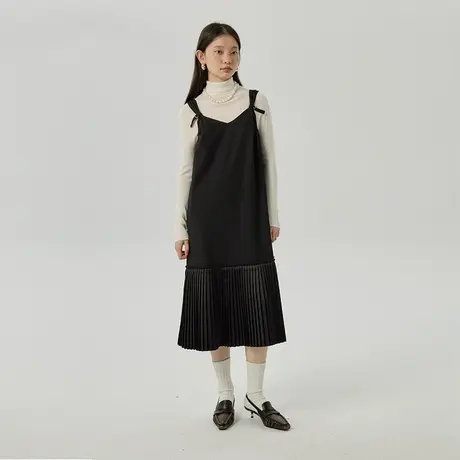 omont蛋挞家 复古吊带连衣裙夏季新款小众设计感宽松百褶裙子图片