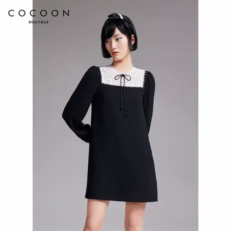 商场同款 可可尼COCOON秋冬新款女装宫廷风蕾丝蝴蝶结黑色连衣裙图片