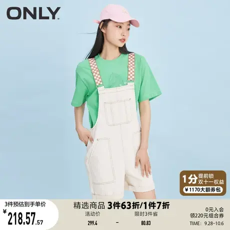 ONLY奥莱夏季学院风小熊印花直筒背带牛仔短裤女图片