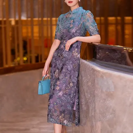 首尚格释夏季连衣裙女2025新款优雅时尚渐变色印花修身雪纺直筒裙图片